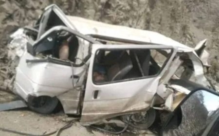 لحج.. في حادث وصف بالمروّع وفاة وإصابة 11 شخص اثر انقلاب حافلة ركاب