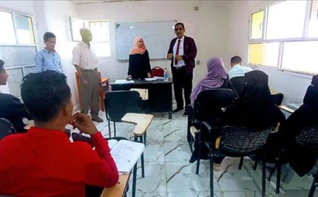 كلية اللغات والترجمة بجامعة عدن تدشن برنامج دورات اللغات الأجنبية