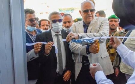 محافظ تعز يفتتح مشروع التغذية المدرسية بالمحافظة 