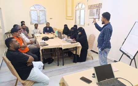 دورة تدريبية حول مهارات سرد القصص تُقام في مقر مؤسسة شباب أبين