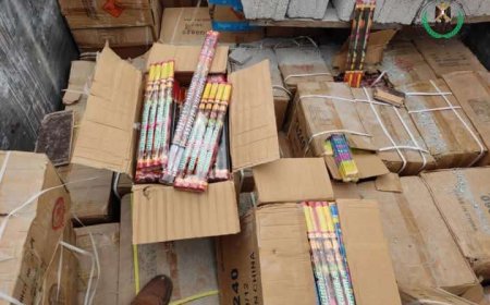 لحج.. ضبط كمية من الألعاب النارية المهربة