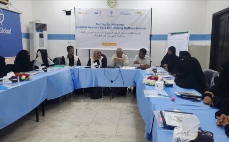 تدشين دورة تدريب القابلات على الرعاية الصحية الأساسية لحديثي الولادة في التواهي