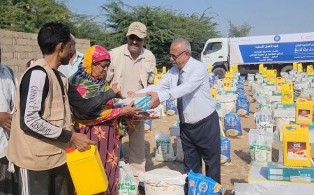القاضي يدشن توزيع المساعدات المقدمة من خلية الاعمال الإنسانية في حيس والجراحي