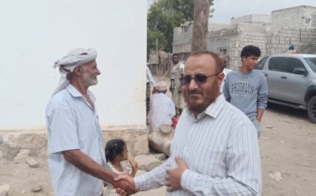 الشيخ الرهوي يلتقي رئيس واعضاء البعثة الطبية ويشيد بجهود المخيم الطبي بباتيس