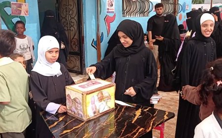 تنظيم فعالية "الطبق الخيري" لمرضى السرطان في مدرسة الأمل الأهلية بلحج