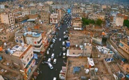 عدن.. انفجار شاحنة خردة  في البساتين يسفر عن كارثة بشرية ومادية..تفاصيل