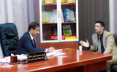 المحافظ بن الوزير يطلع من وفد هيئة الطيران على ترتيبات تشغيل مطار عتق الدولي