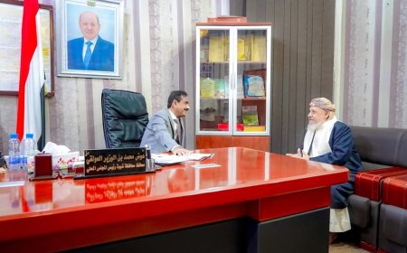 المحافظ بن الوزير يستقبل الشيخ حسين باحنحن في إطار توحيد الجهود لتحقيق تطلعات أبناء شبوة