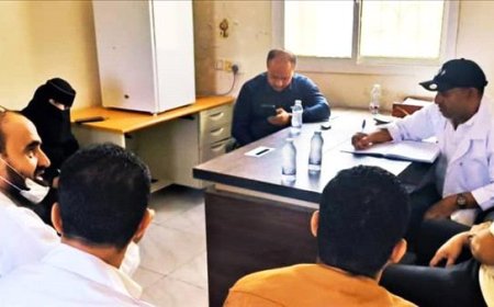 إدارة الشؤون الفنية بمستشفى الغيضة المركزي تلتقي بعدد من رؤساء الأقسام في المستشفى