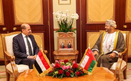 مسقط.. الزنداني يبحث مع البوسعيدي مستجدات الجهود التي تبذلها عمان في اليمن بالتنسيق مع السعودية