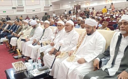 جامعتا عدن والوسطية الشرعية تنظمان ندوة علمية حول المنهجية الوسطية والأفكار التجديدية للمفكر الاسلامي ابوبكر المشهور