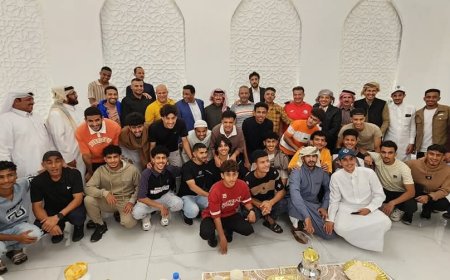الشيخ عبدالله الحجاجي يستضيف بعثة منتخبنا الوطني للشباب في الدوحة.