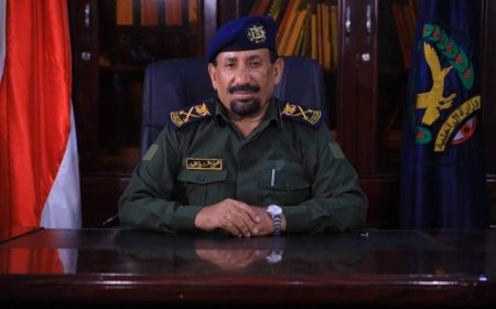 مدير عام شرطة مأرب اللواء يحيى حُميد يعزي مدير المنطقة الأمنية الثالثة