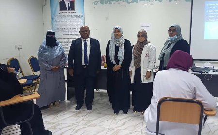 حيدرة يتفقد سير الإمتحان النهائي لمساق الماجستير المهني في طب النساء والولادة بمستشفى الصداقة بعدن