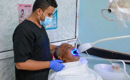 عدن.. إدخال خدمات متطورة وحديثة في جراحات الفم الصغرى وتبييض الأسنان بالليزر في المجمعات الصحية بمديرية صيرة