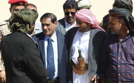 وصول عضو مجلس القيادة الرئاسي اللواء البحسني إلى مقر حلف قبائل حضرموت بمنطقة العليب بهضبة حضرموت 