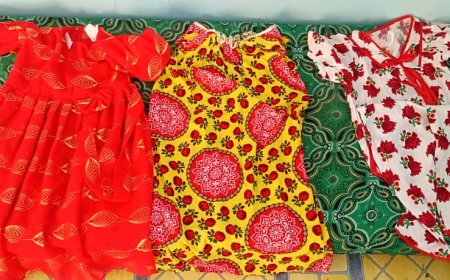 مؤسسة الخليج العربي للتنمية توزع 50 كسوة لليتيمات بمديرية سرار بيافع 