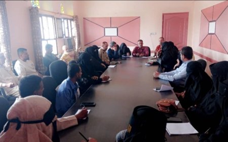 لقاء بتربية لحج لمناقشة "مذكرة الوزارة" المتضمنة طباعة الكتاب المدرسي للمؤسسات الأهلية