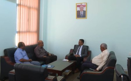 الأمين العام لمحلي حضرموت يشيد بدور جامعة حضرموت ويؤكد دعم السلطة المحلية لكافة أنشطتها وبرامجها