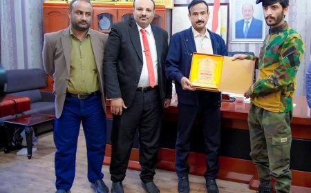 المحافظ بن الوزير يكرّم قيادة اللواء الثاني ونيابة الأموال لدورهما في مكافحة التهريب وجرائم المال العام.