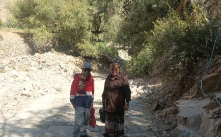 أمين عام محلي مديرية سرار يتفقد العمل في طريق قرية "نوبان"