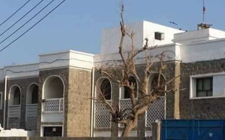 أبين.. سرقة كيبلات محول كهرباء خلف محكمة الاستئناف 