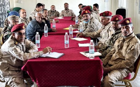 قيادة محور الضالع العملياتي والقتالي تشدد على رفع درجة الاستعداد والجهوزية القتالية