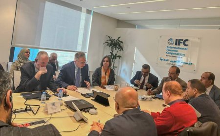 وفد وزارة الزراعة والري والثروة السمكية يبحث مع البنك الدولي سبل دعم قطاعي الزراعة والأسماك في اليمن