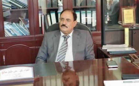 محافظ الضالع يعزي المستشار القانوني محمد عبدالمجيد الحريري في وفاة والده