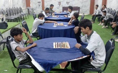 مدارس النهضة النموجية جعار  تدشن مسابقة الشطرنج لطلابها..