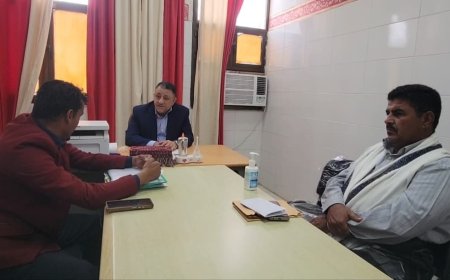 لقاء أمين عام المجلس المحلي بأبين مع منسق المنظمات الدولية يناقش تدخلات "بيور هاندس" في تأهيل بئر قرية أمنود بسرار