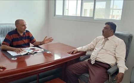 الكمالي يلتقي مدير عام الإعلام بوزارة الأوقاف لبحث تعزيز التعاون الإعلامي والتوعوي