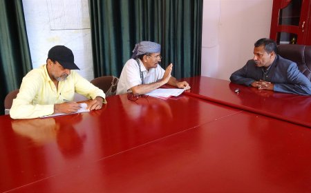 محافظ ابين يلتقي مدير عام أحور ويشدد على الاستعداد للموسم القادم 