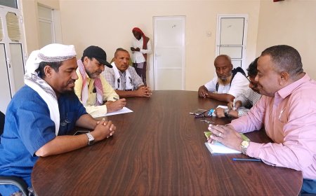 اليوسفي وعكف يناقشان التدخلات الهندسية في مديرية خنفر