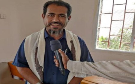 مدير عام خنفر: تنظيم حركة المواطنين بإدخال الباعة المتجولين إلى السوق المركزي وتطوير الشارع الرئيسي