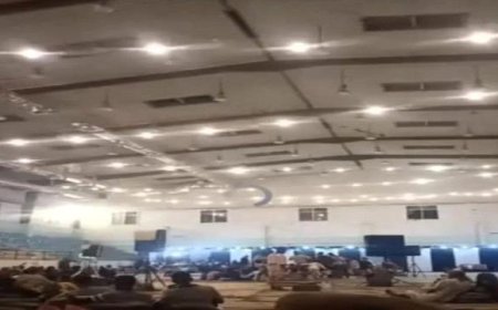 الوزير "البكري"  يوجه بإيقاف مدير مكتب الشباب والرياضة لحج بسبب تحويل الصالة الرياضية لإقامة الأعراس