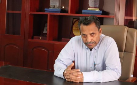 محافظ ابين يعزي محافظ الحديدة في وفاة والدته