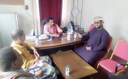 رئيس مكتب مؤتمر حضرموت الجامع بالشحر يشيد بدور النادي الأدبي في إثراء النشاط الثقافي والادبي