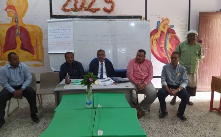 وفد من وزارة التربية والتعليم يدشن الورشة التعريفية بالتعليم التعويضي المرحلة الإضافية بمديرية زنجبار