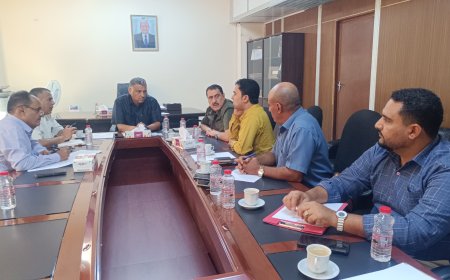 نائب محافظ عدن يترأس لقاء لمناقشة استتباب اسعار وكمية الغاز المنزلي