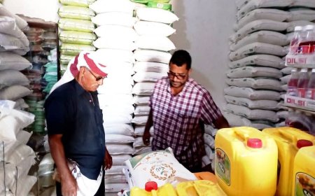 الصناعة والتجارة بالحصين يوجه تجار المديرية إلى إشهار قائمة أسعار للسلع الغذائية على جدران محلاتهم
