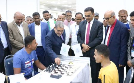 جامعة حضرموت تدشن فعاليات أسبوع الطالب الجامعي الرابع عشر بمشاركة عدد من الجامعات اليمنية بالمكلا