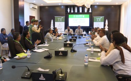 أمين عام محلي حضرموت يدشن إطلاق مشروع "مسارات مهنية" لتمكين الشباب والشابات في حضرموت