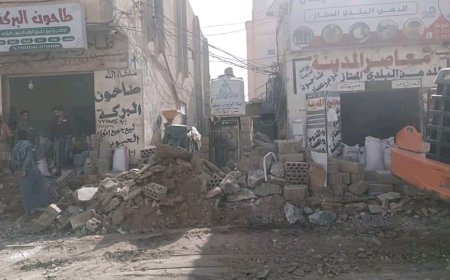 شبوة: لجنة الخدمات تستعرض مستوى تنفيذ المهام وتقر مواصلة إزالة العشوائيات والتعديات على المصالح العامة