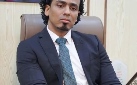 الوزير البكري يعزي مؤمن السقاف في وفاة والدته