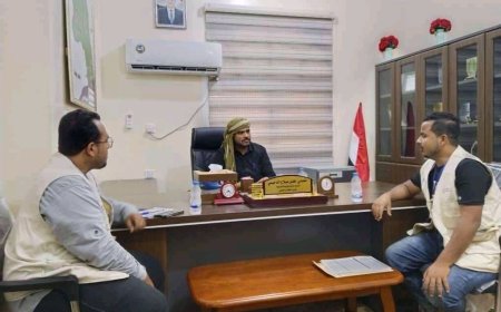 مدير عام المسيلة يبحث مع فريق مشروع "من الغذاء إلى الصمود" احتياجات المديرية بالفترة المقبلة