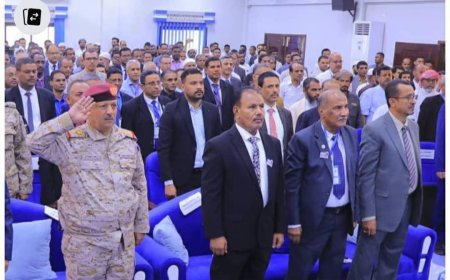 الوكيل العامري يبارك لجامعة سيئون نجاح فعاليات المؤتمر العلمي الدولي الأول