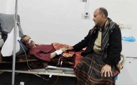 المستشار ناصر زيد اليوسفي يطمئن على الحالة الصحية للعميد عبدالكريم قاسم العيسائي ويناشد بسرعة نقله للعلاج بالخارج