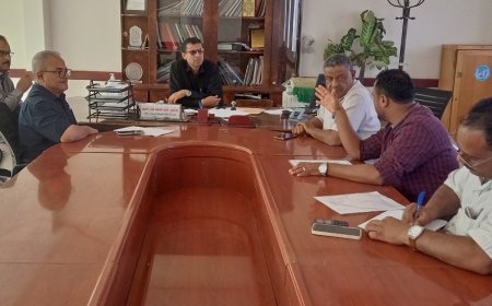 مدير عام مكتب الصحة العامة والسكان بلحج يتلقى بمنظمة رعاية الأطفال ويناقش تدخلاتها بالمحافظة