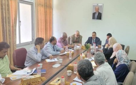 بحضور رئيس جامعة عدن.. مجلس شؤون الطلاب يعقد اجتماعه الدوري